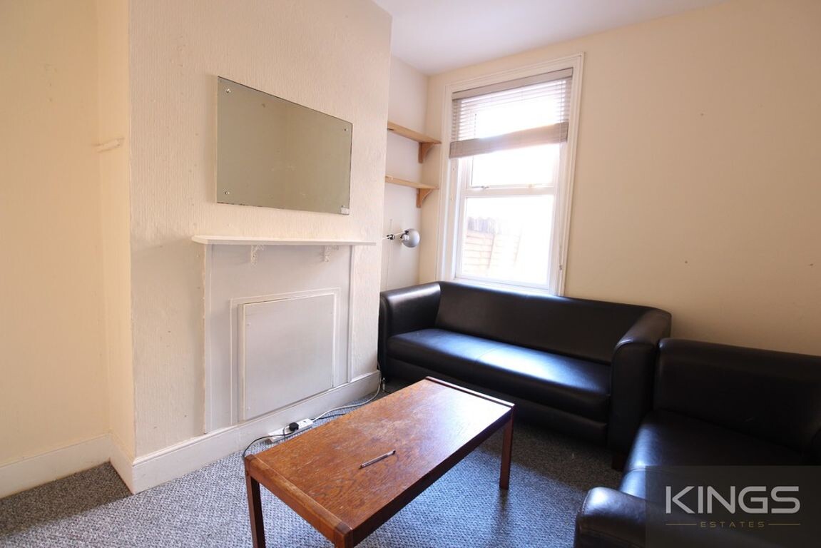 4 bedroom house for rent Highfield Lane, Southampton, SO17 1QA UniHomes