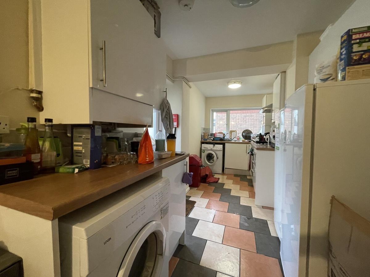 5 bedroom house on Coburn Street, Cathays, Cardiff