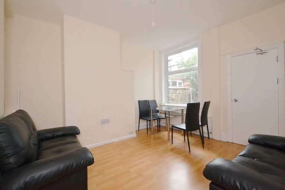 3 bedroom house for rent Lowestoft Street, Manchester, M14 7PU UniHomes