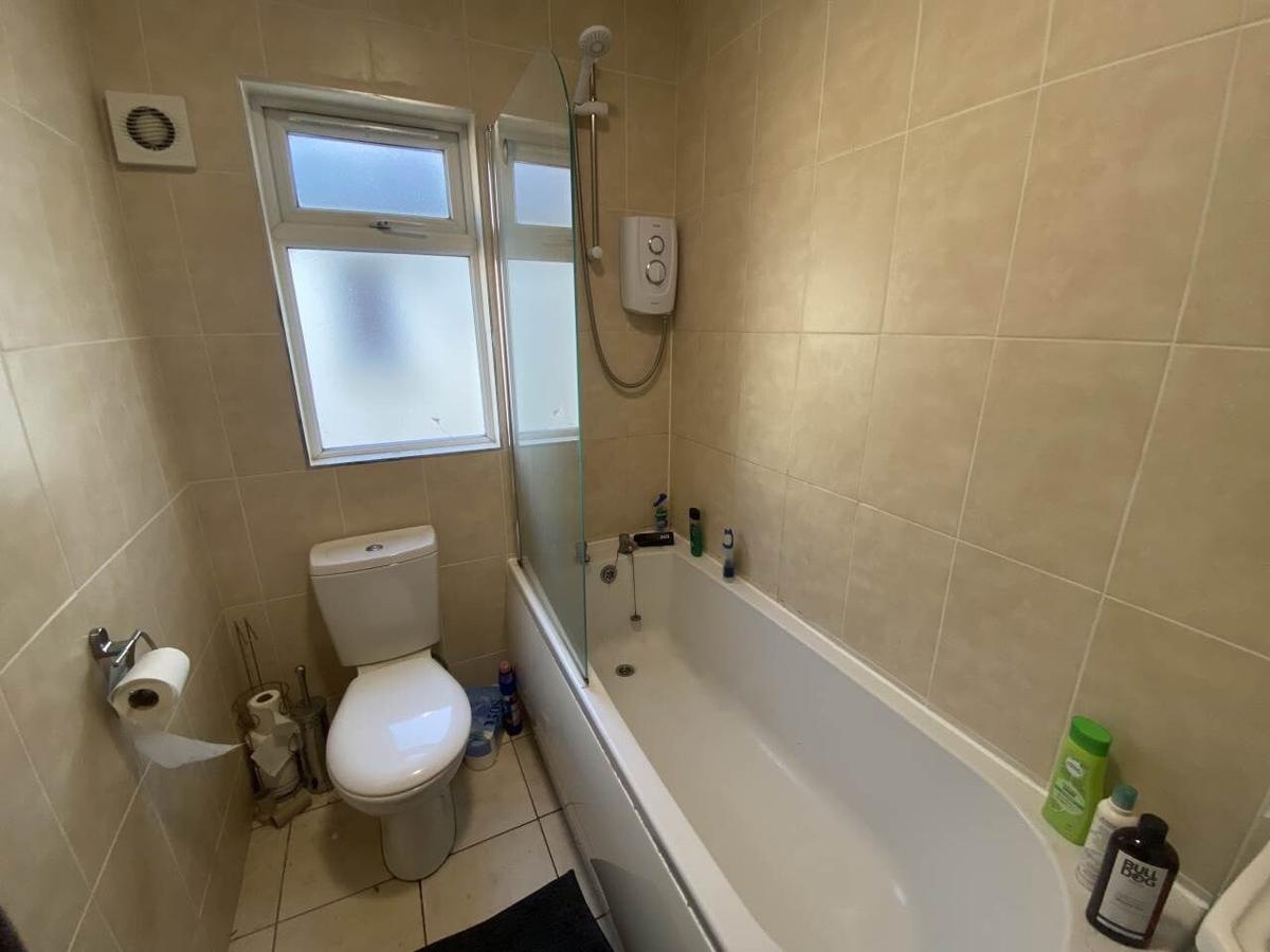 6 bedroom house for rent Ruthin Gardens, Cardiff, CF24 4AU UniHomes