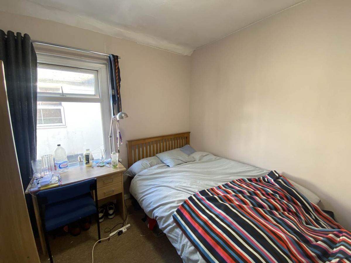 6 bedroom house for rent Ruthin Gardens, Cardiff, CF24 4AU UniHomes