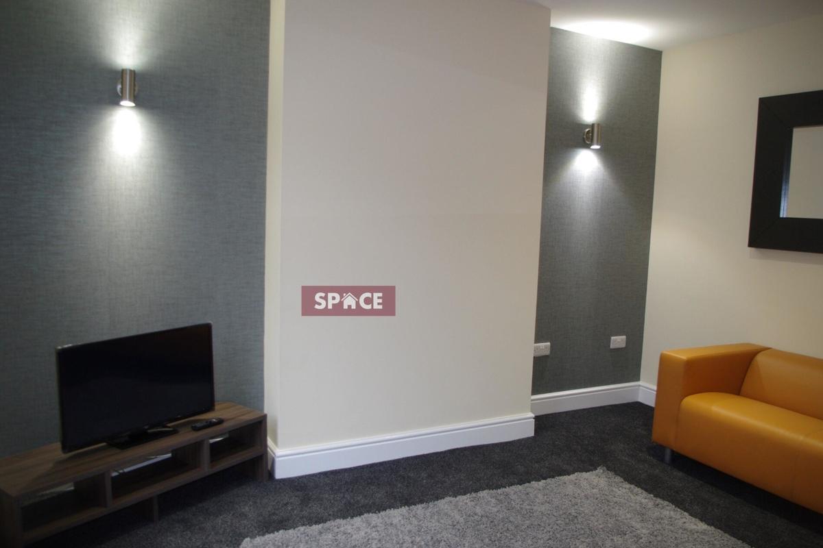 4 bedroom house for rent Spring Grove View, Leeds, LS6 1RW UniHomes