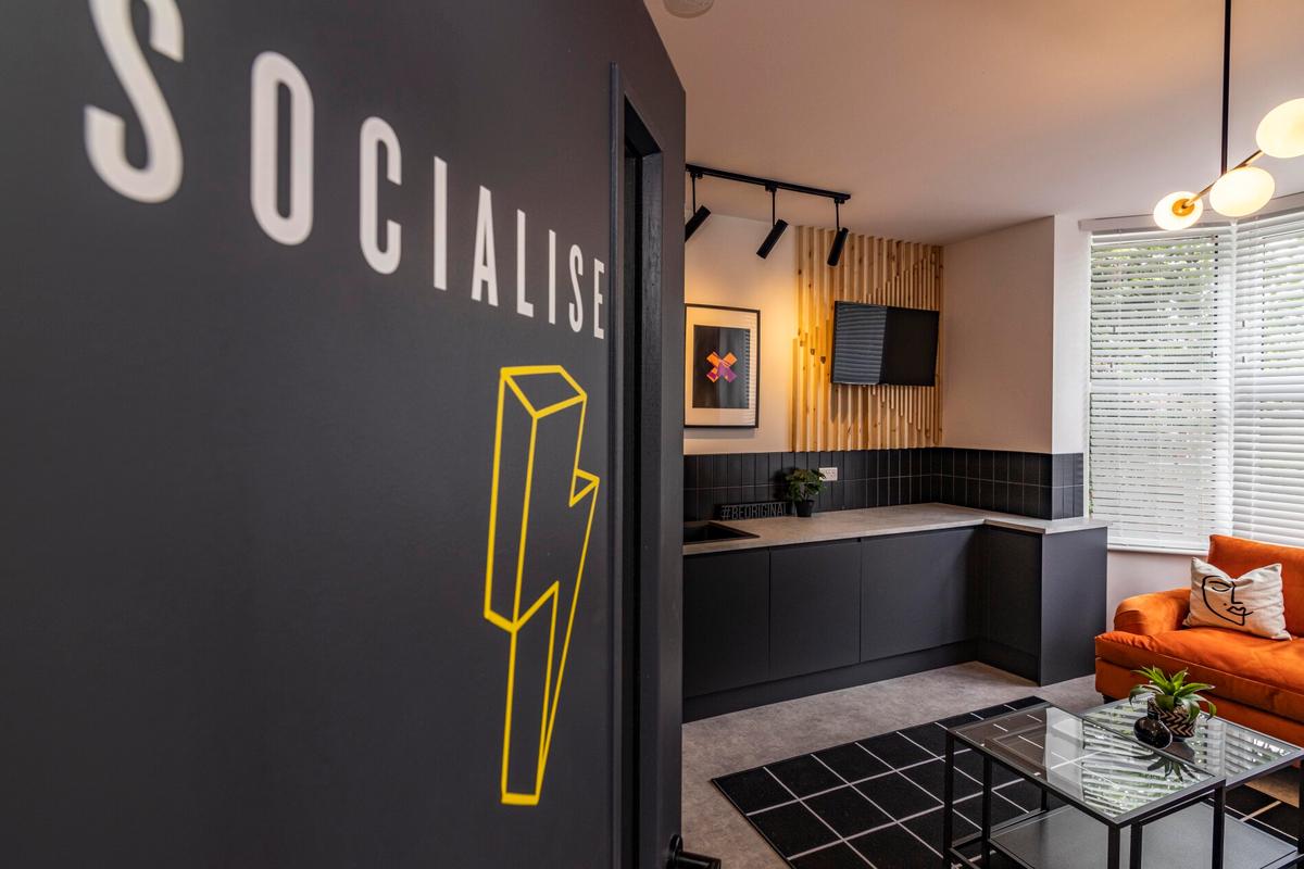 3 bedroom apartment for rent Rose Grove, Nottingham, NG9 1PB UniHomes