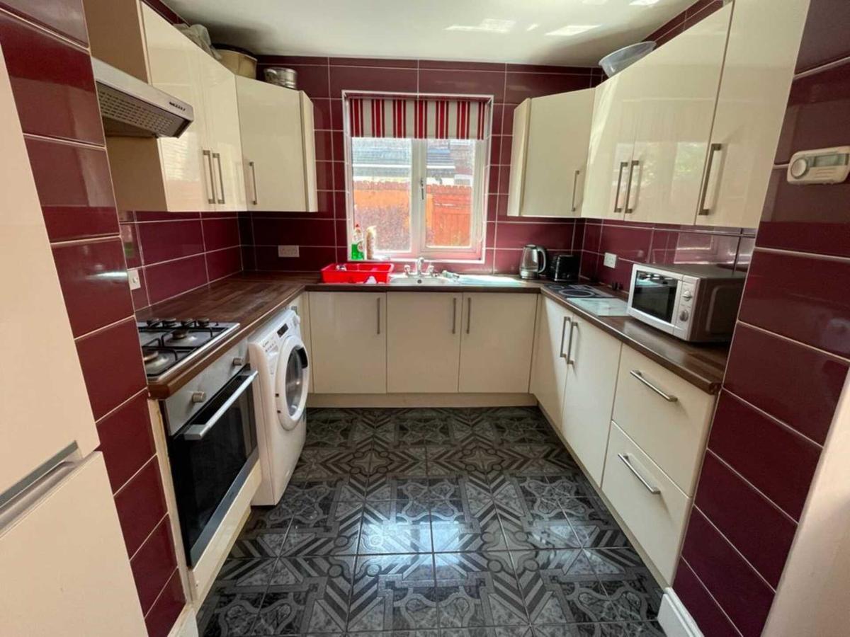 6 bedroom house for rent Ramilies Road Mossley Hill, Liverpool, L18 1ED UniHomes