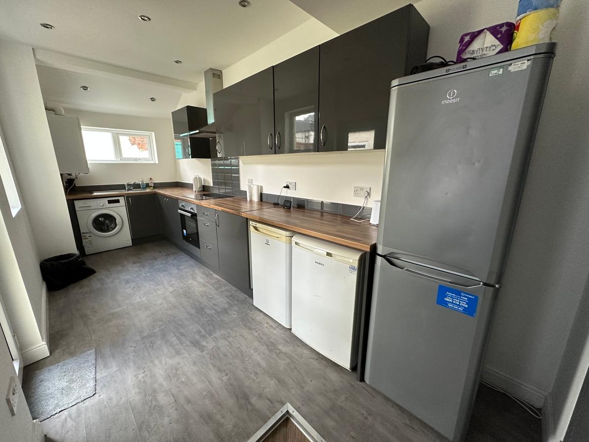 6 bedroom house for rent Cardigan Terrace, Newcastle, NE6 5NU UniHomes