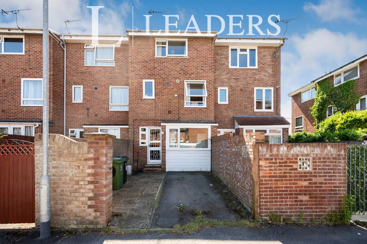 4 bedroom house for rent St Thomas's Street, Portsmouth, PO1 2HE UniHomes