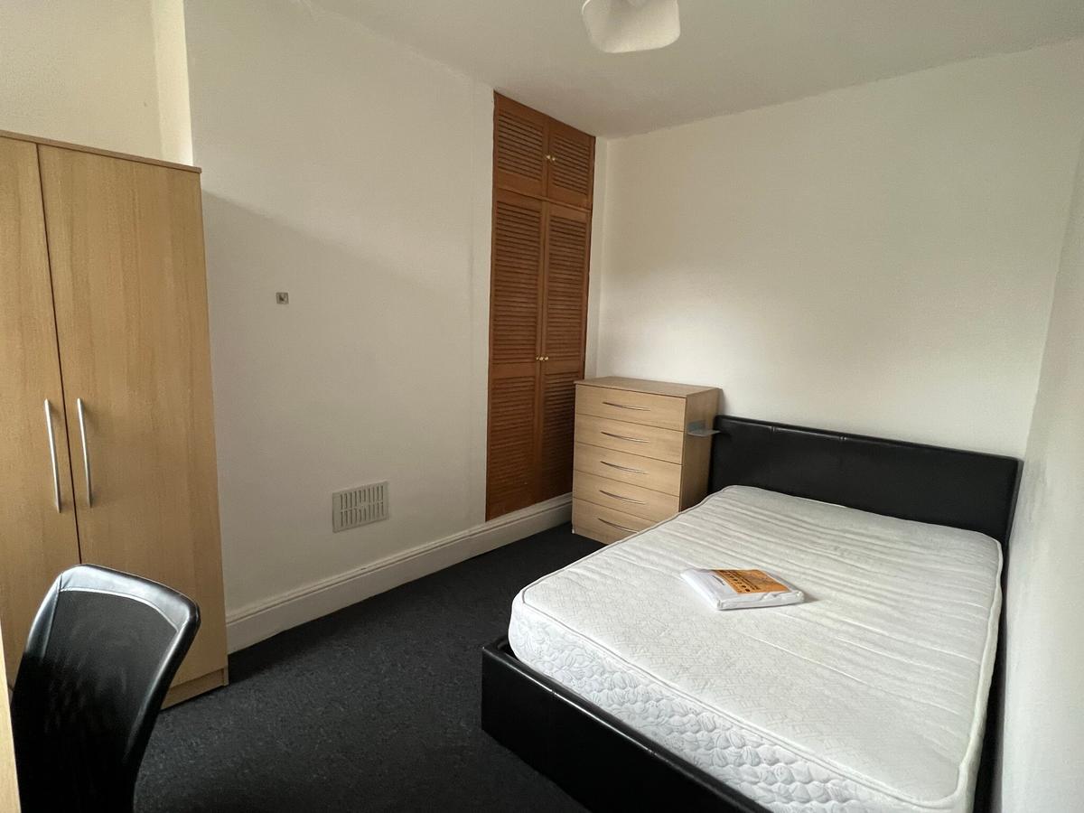 6 bedroom house for rent Arlington Road, Bath, BA2 3PG UniHomes