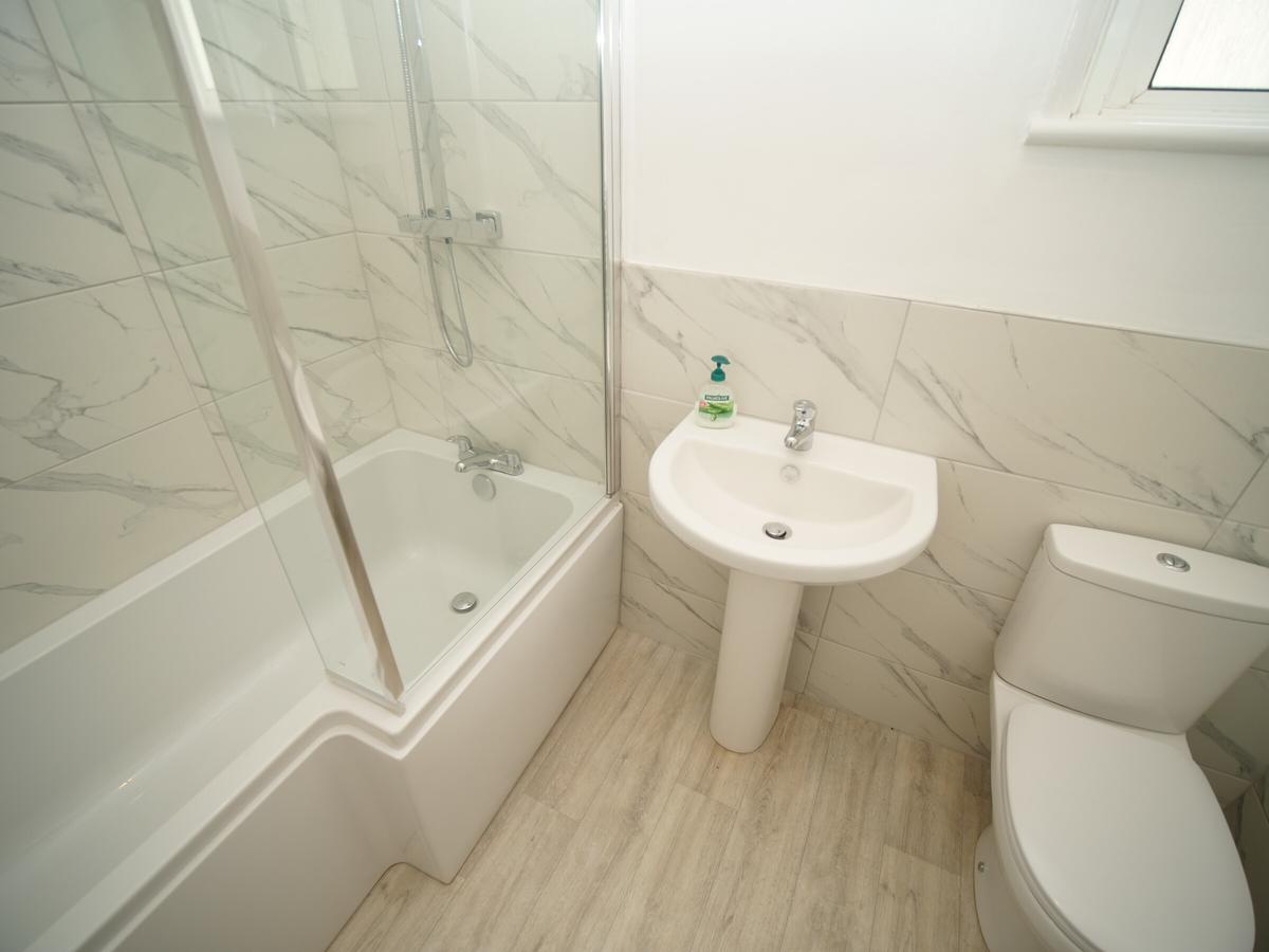 5 bedroom house for rent Shelbourne Road, Bournemouth, BH8 8RA UniHomes