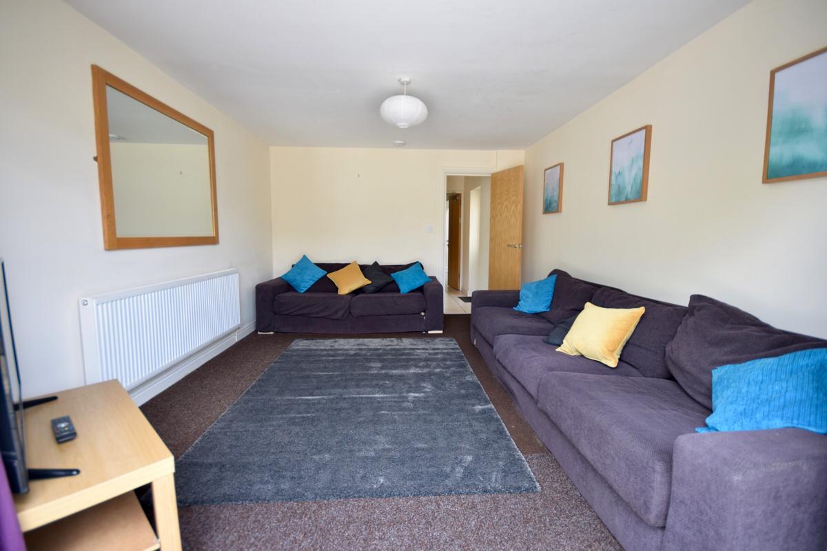 9 bedroom house for rent Miskin Street, Cardiff, CF24 4AR UniHomes