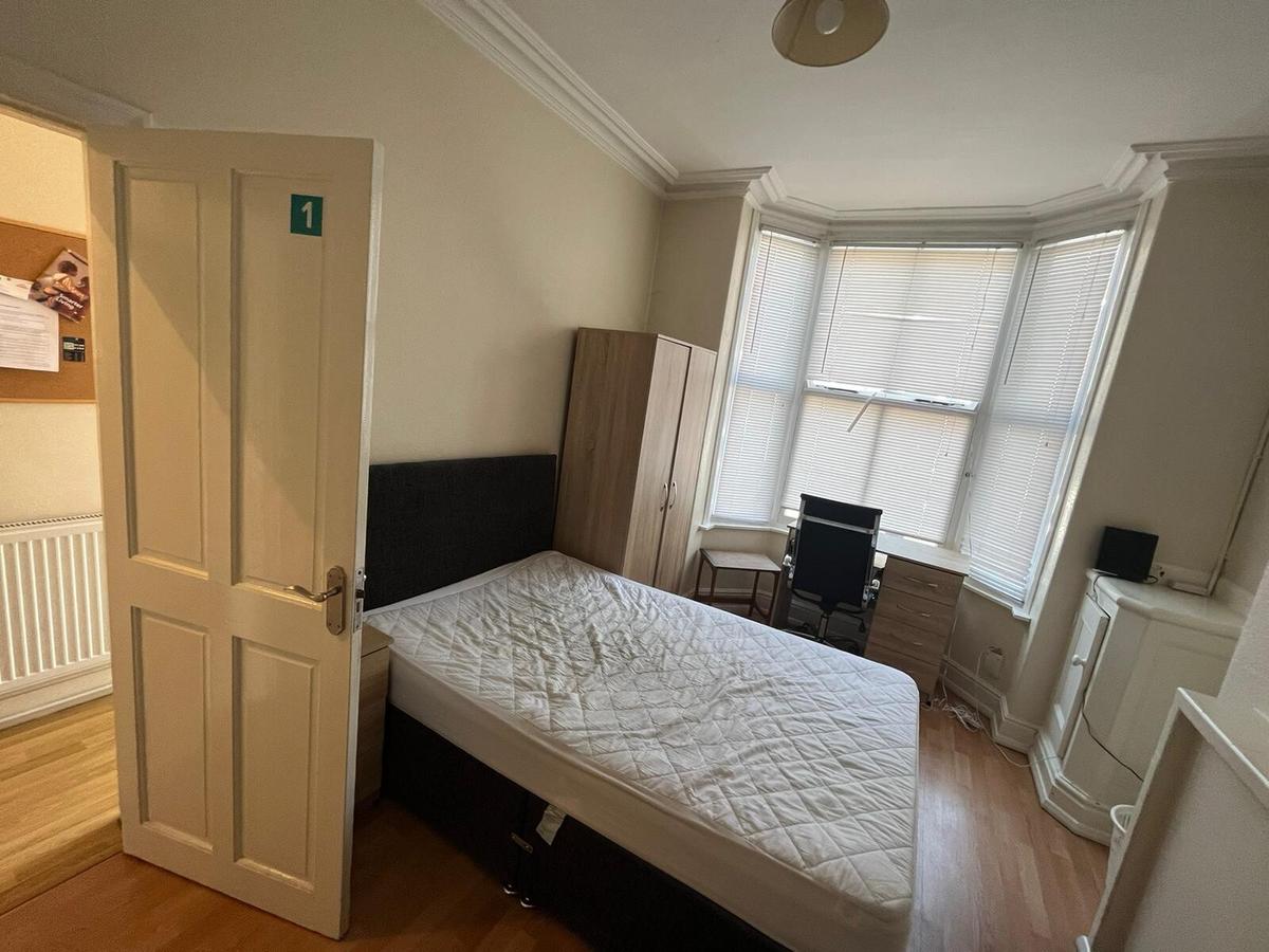 4 bedroom house for rent Beaconsfield Road Leicester, LE3 0FE UniHomes