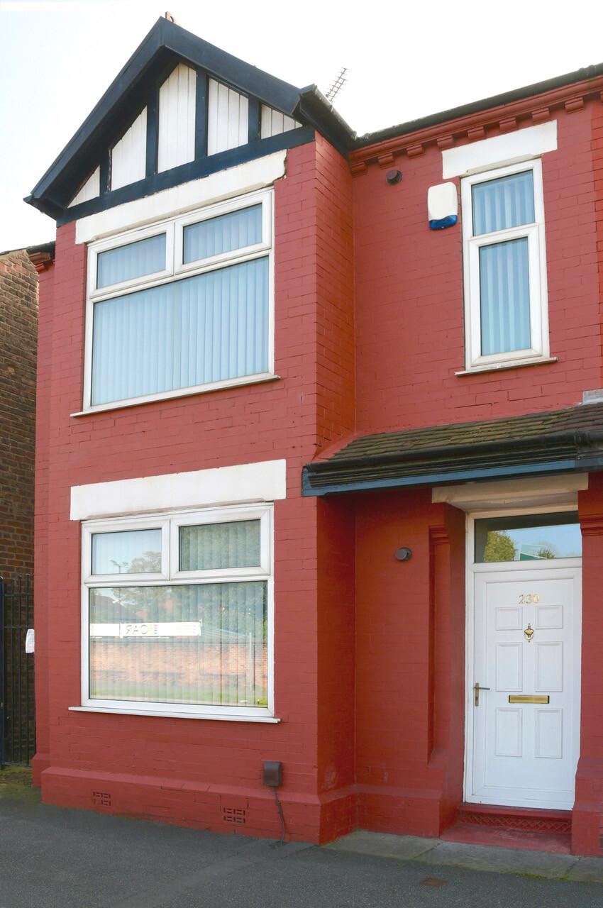 3 bedroom house on Moseley Road, Fallowfield, Manchester