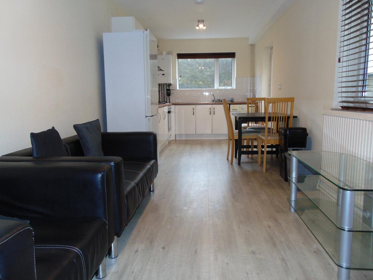 4 bedroom house for rent Orchard Road, Portsmouth, PO4 0AD UniHomes