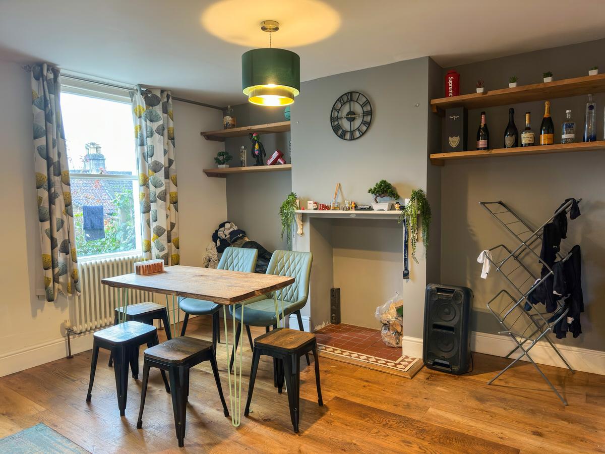 4 bedroom house for rent Gillingham Terrace, Bath, BA1 6LL UniHomes