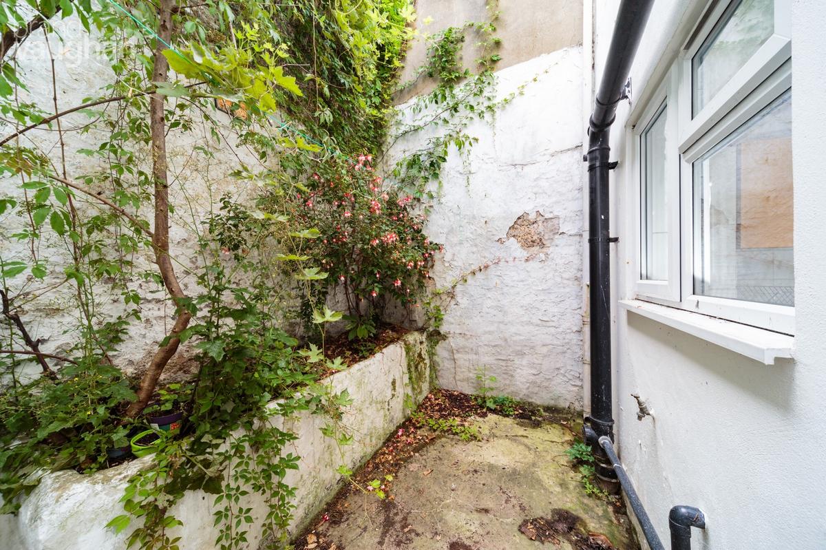 4 bedroom house for rent Viaduct Road, Brighton, BN1 4NB UniHomes