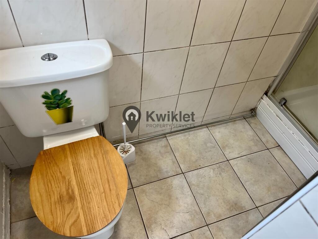 4 bedroom house for rent Long Row Pontypridd, CF37 1SU UniHomes