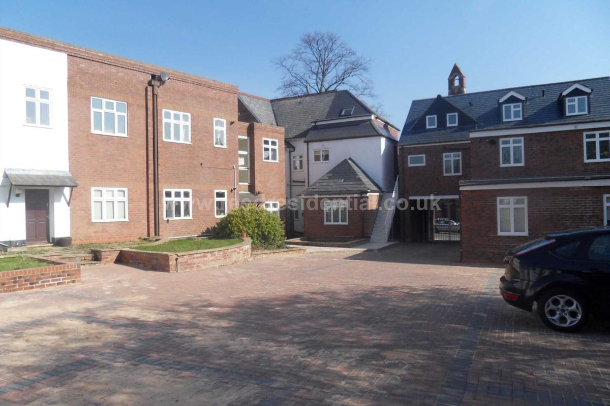 3 bedroom apartment for rent Hubert Road, Birmingham, B29 6EG UniHomes