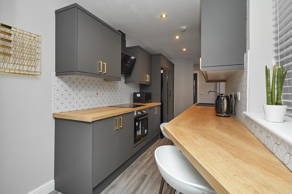 5 bedroom house for rent Hucknall Road Nottingham, NG5 1AD UniHomes