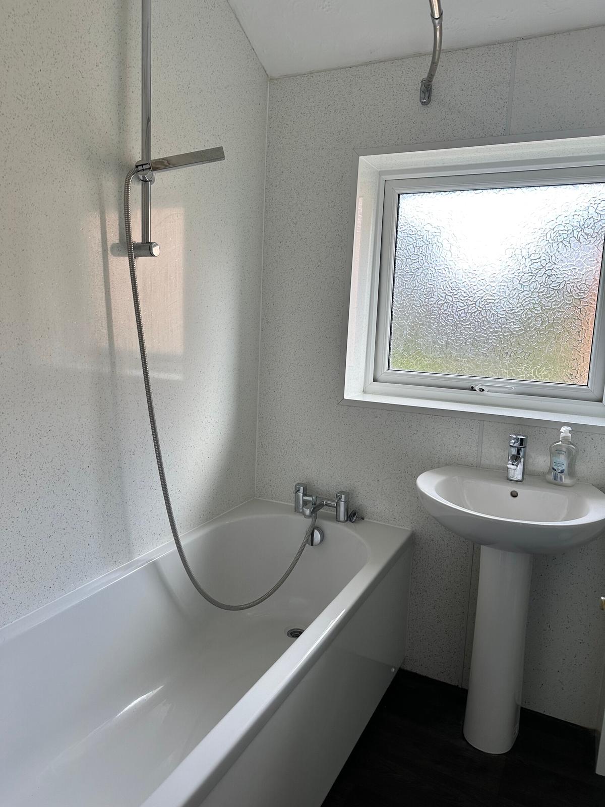 6 bedroom house for rent Holworthy Road Norwich, NR5 9DG UniHomes