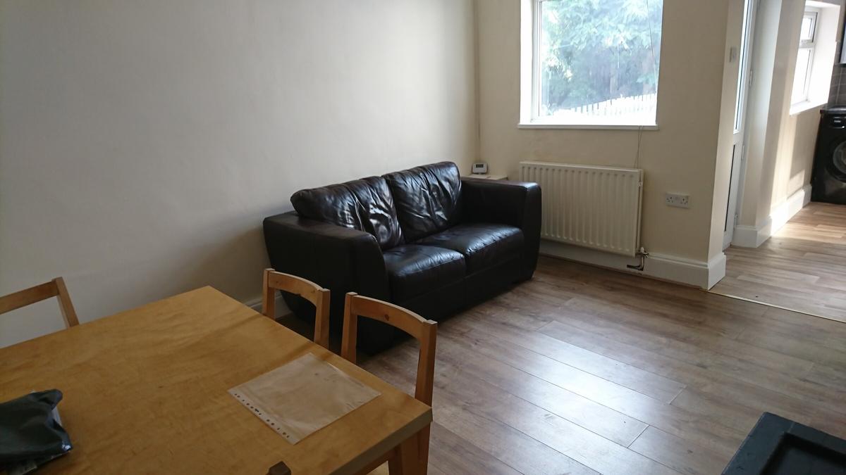 3 bedroom house for rent Clinton Street, Nottingham, NG9 1AZ UniHomes