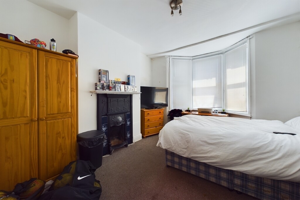 4 bedroom house for rent Kenilworth Road, Southampton, SO15 2GD UniHomes