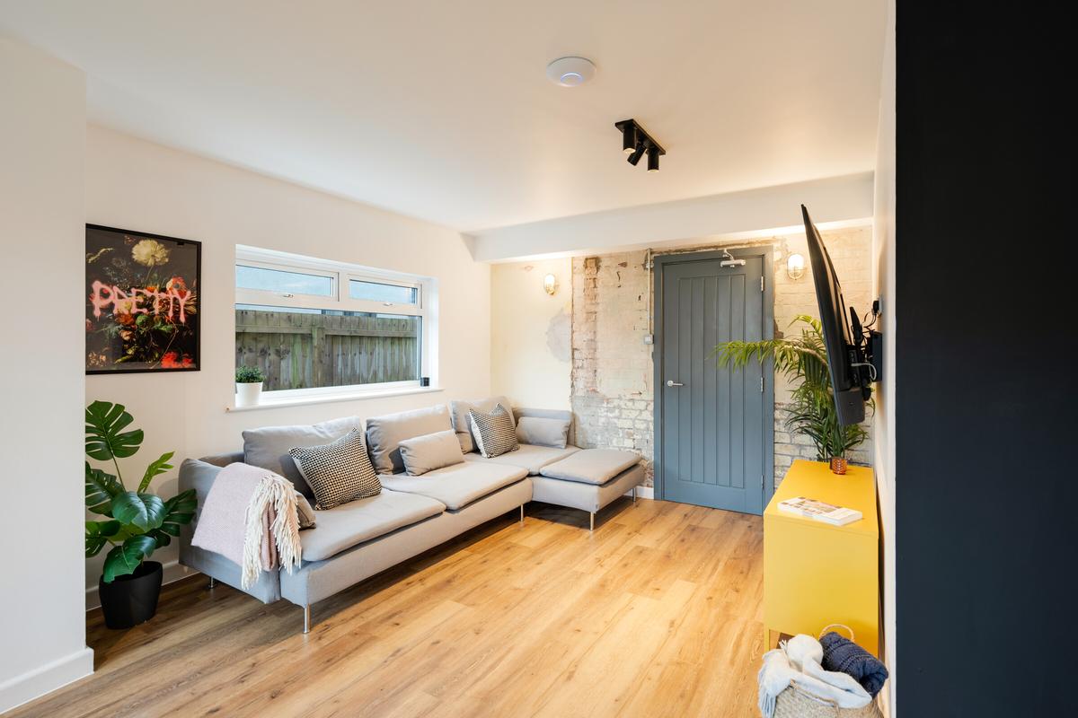 6 bedroom house for rent Gayner Road, Bristol, BS7 0SP UniHomes