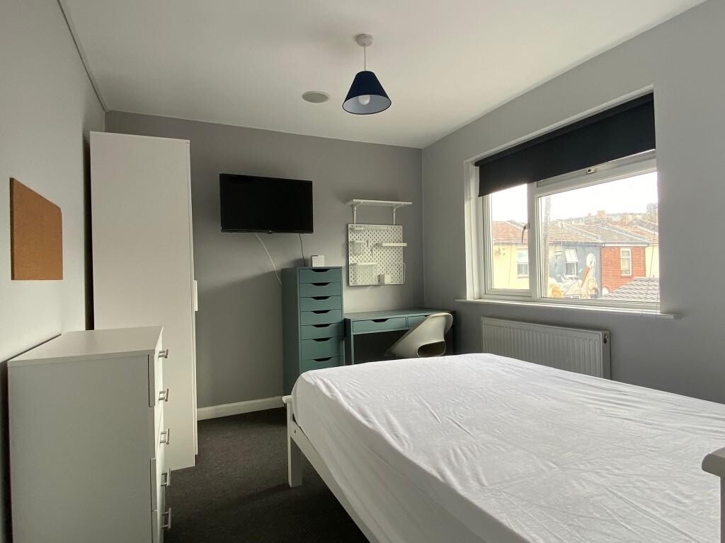 7 bedroom house for rent Grenville Road, Portsmouth, PO4 0EA UniHomes