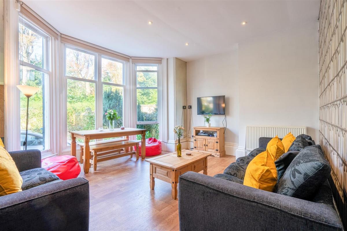 7 bedroom house on Tapton House Road, Broomhill, Sheffield