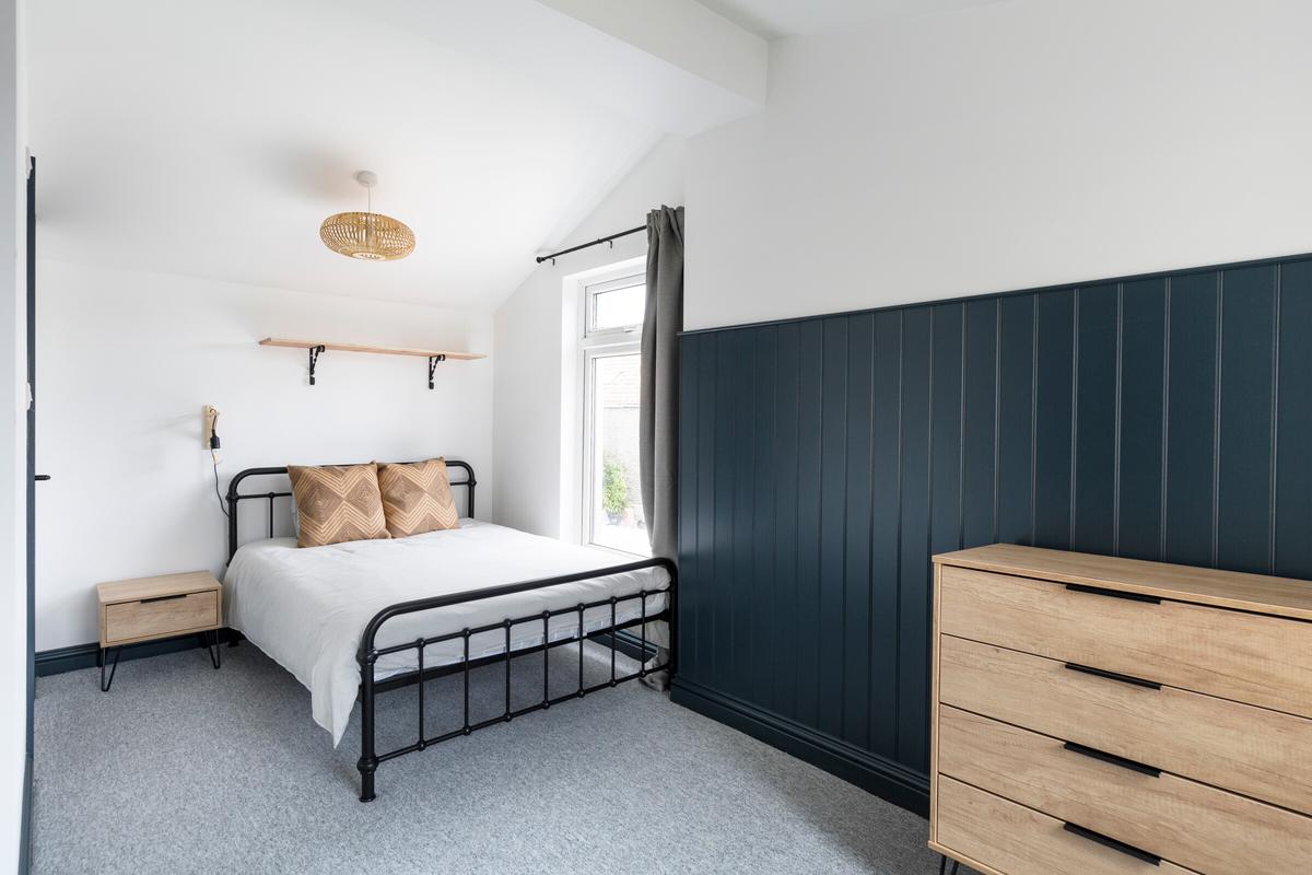 8 bedroom house for rent Downend Road, Bristol, BS16 5UF UniHomes