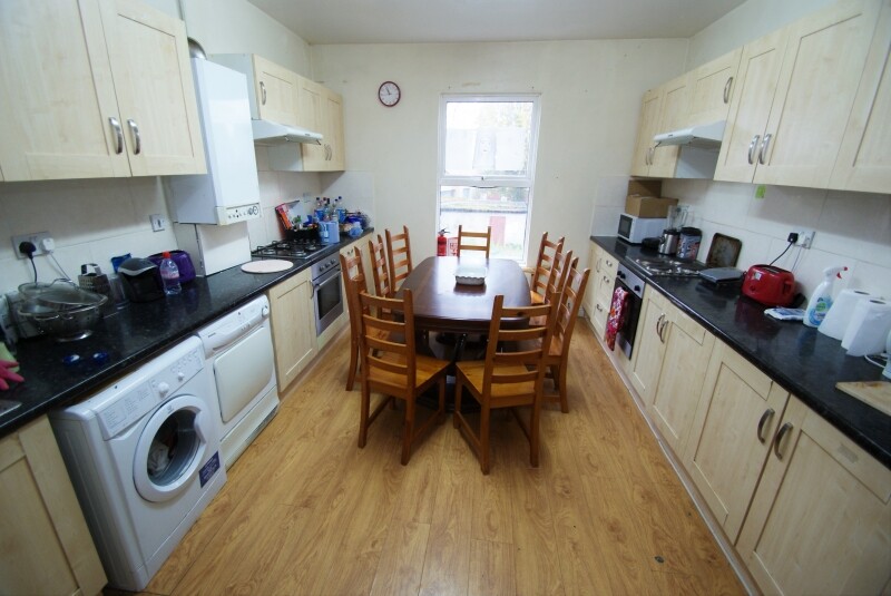 9 bedroom house for rent Cardigan Road, Leeds, LS6 3BJ UniHomes