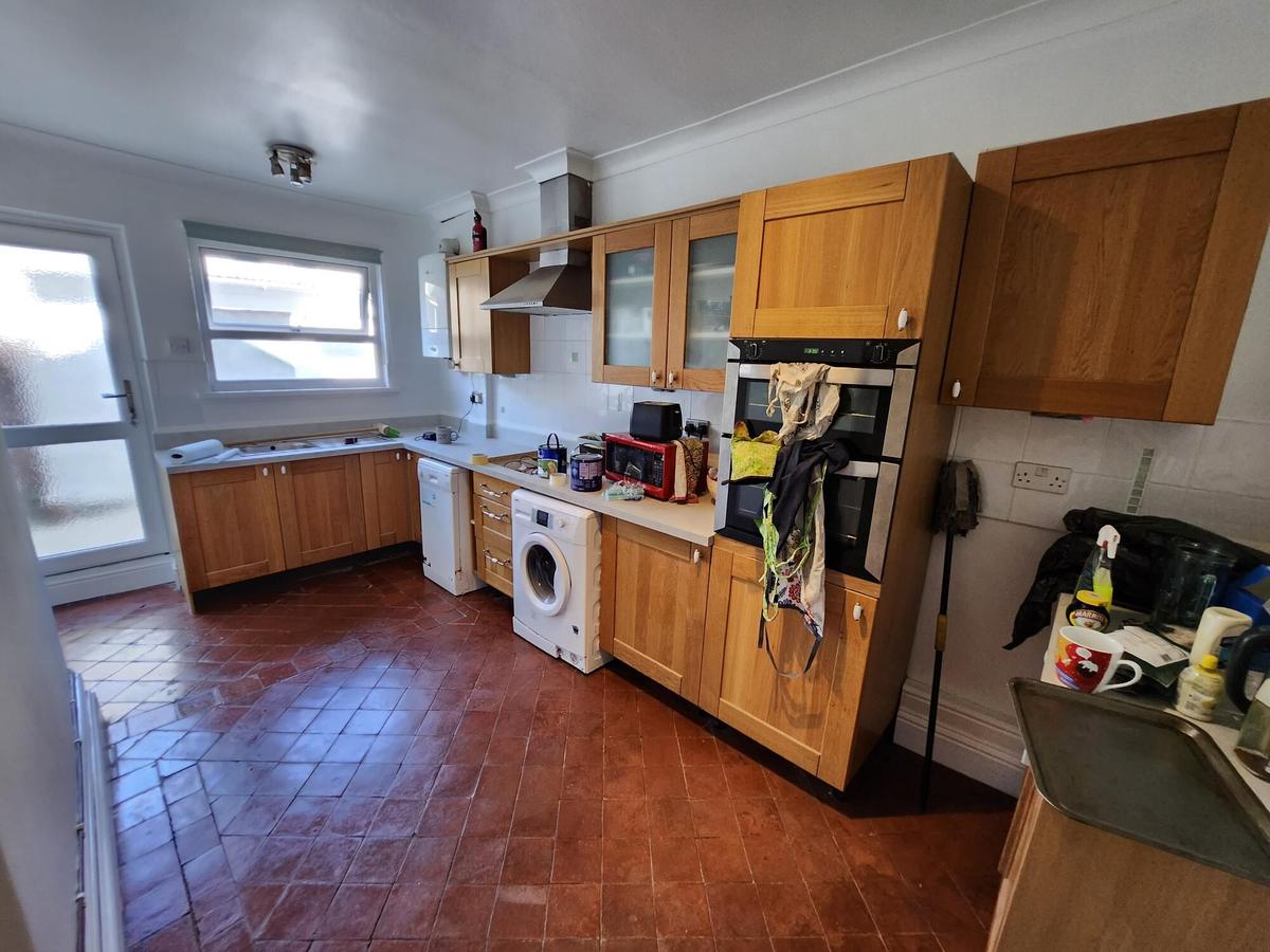 4 bedroom house for rent Australia Road, Cardiff, CF14 3DB UniHomes