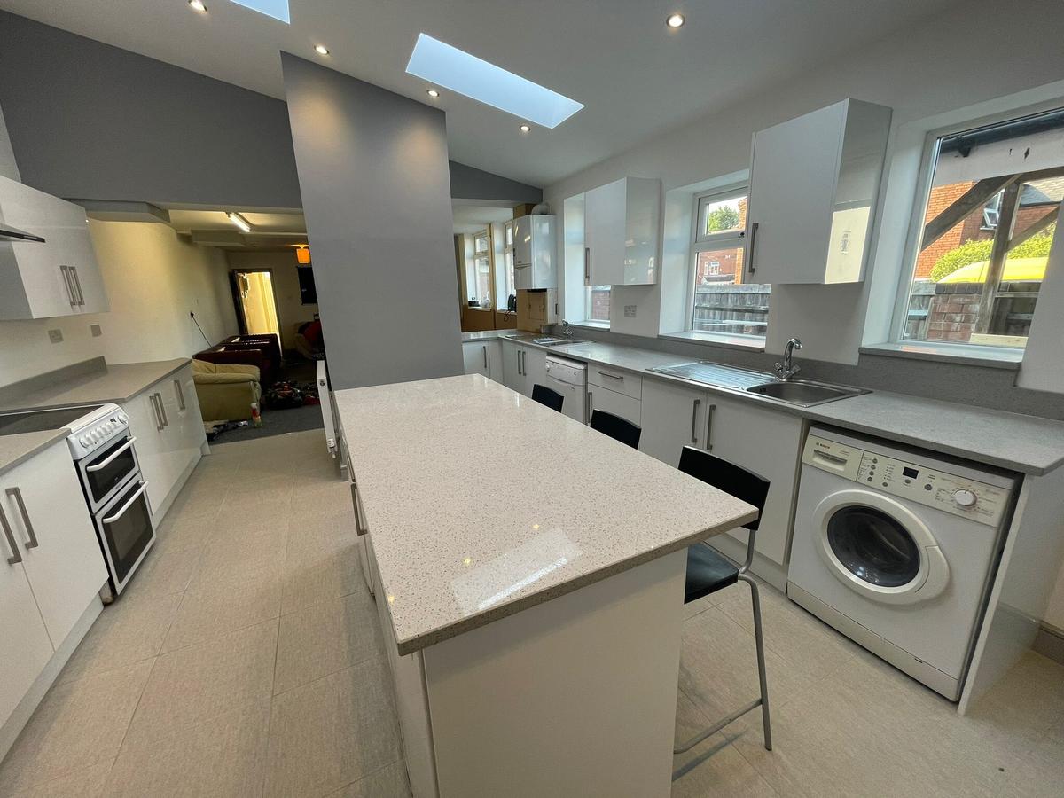 8 bedroom house for rent Alton Road, Birmingham, B29 7DX UniHomes