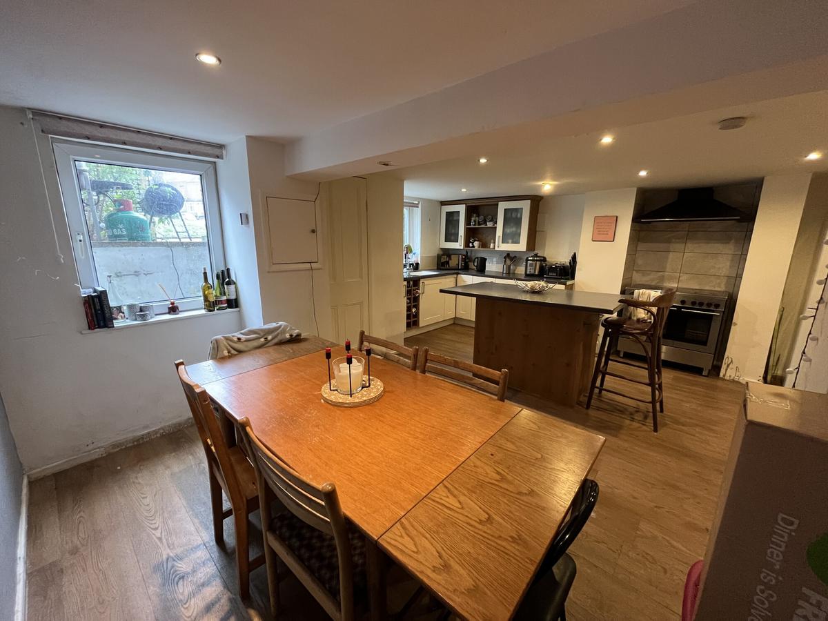 3 bedroom house for rent Knowle Avenue, Leeds, LS4 2PQ UniHomes