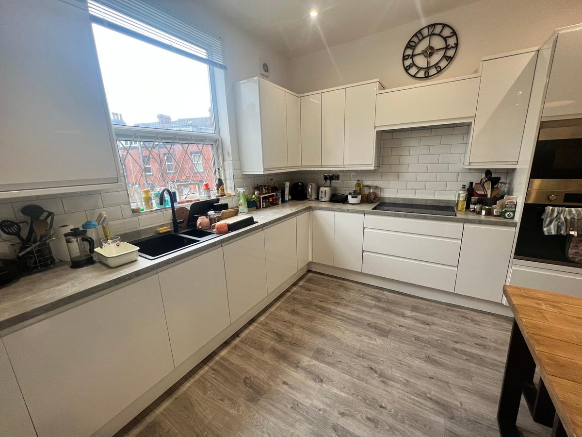 6 bedroom house for rent Ridgeway Terrace, Leeds, LS6 2HU UniHomes