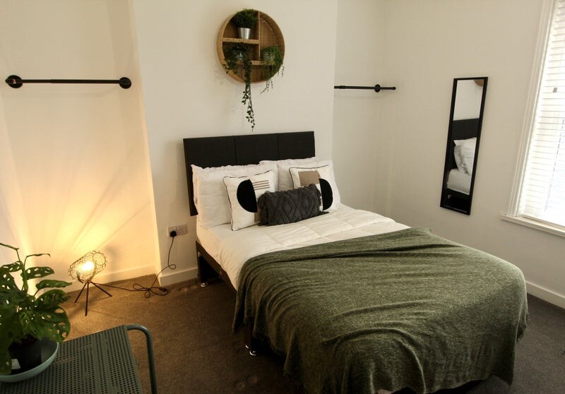 6 bedroom house for rent Langland Terrace Swansea, SA2 0BB UniHomes