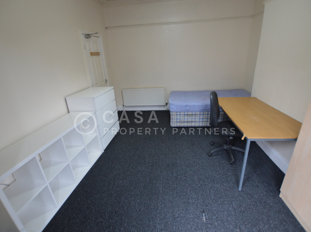 8 bedroom house for rent Hessle Place, Leeds, LS6 1EU UniHomes