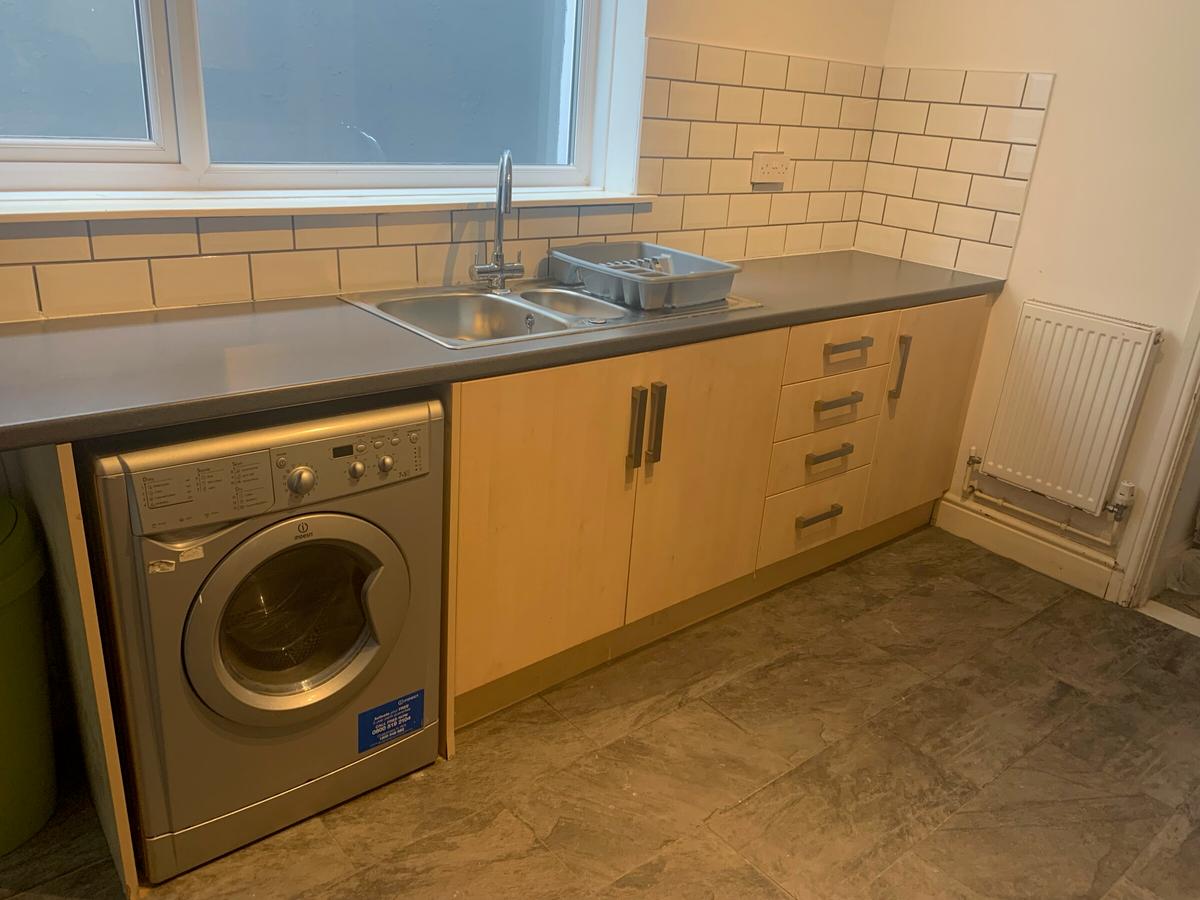 4 bedroom house for rent Rhondda Street, Swansea, SA1 6EU UniHomes