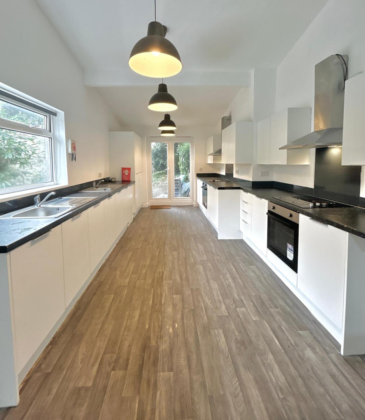 9 bedroom house on Salisbury Road, Cathays, Cardiff