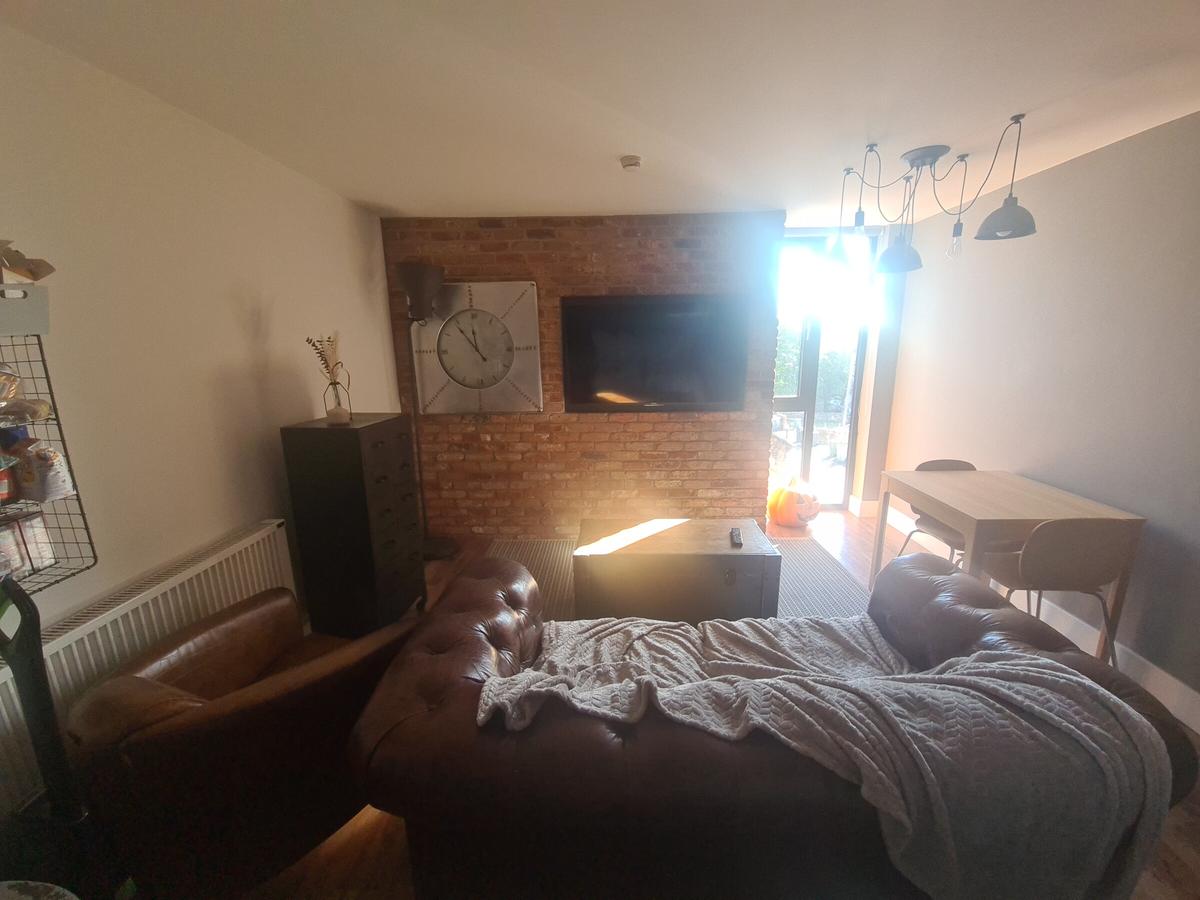 2 bedroom apartment for rent Moorland Avenue Flat 9, Leeds, LS6 1AP