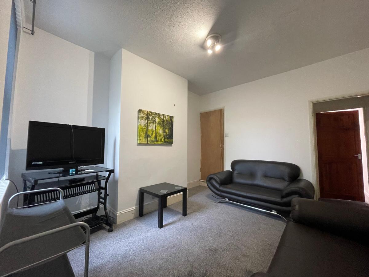 3 bedroom house for rent Drewry Lane, Derby, DE22 3QS UniHomes