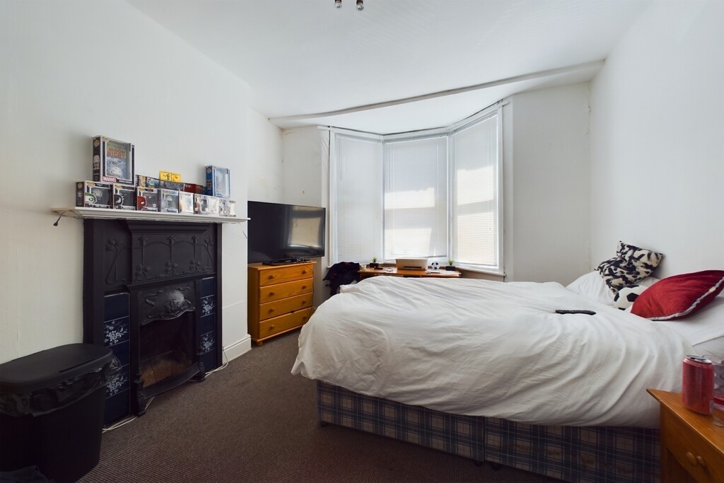 4 bedroom house for rent Kenilworth Road, Southampton, SO15 2GD UniHomes