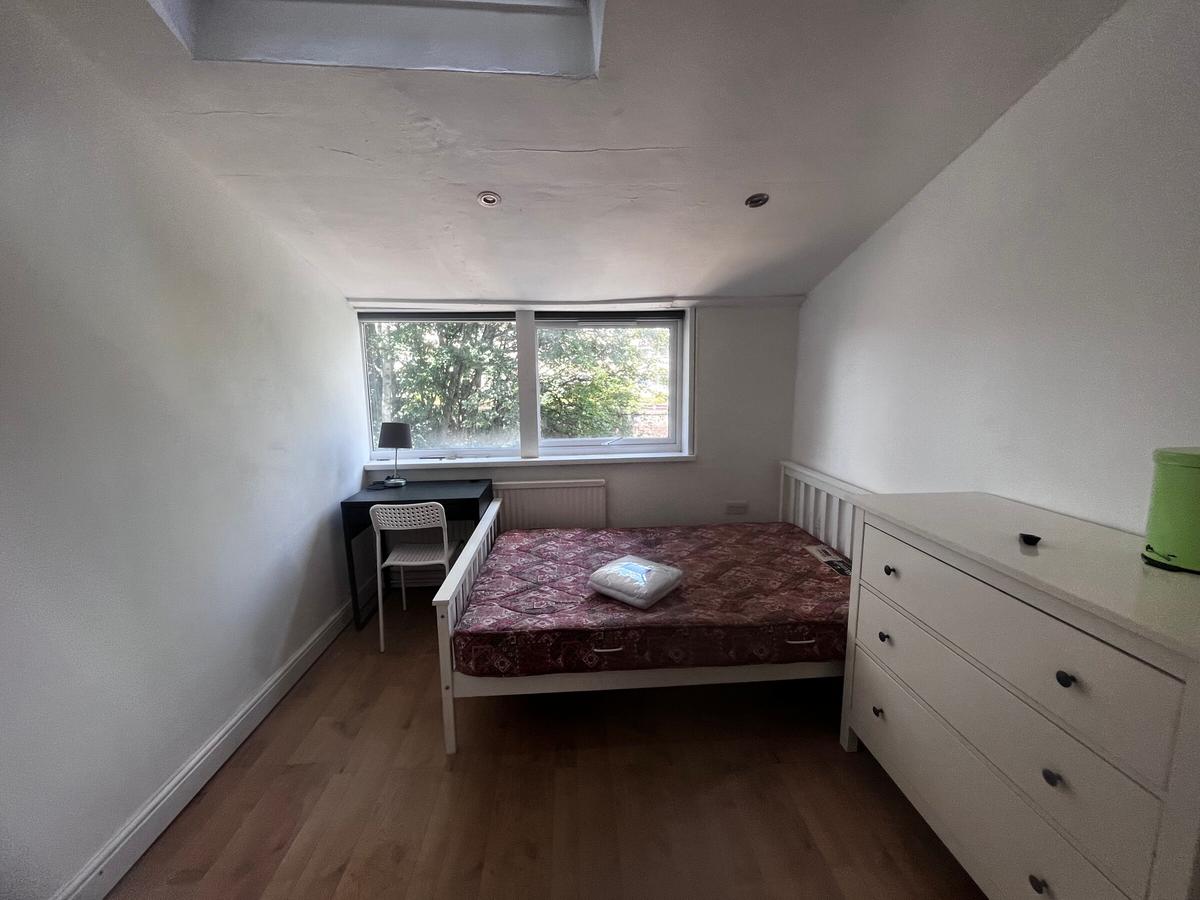 3 bedroom apartment for rent Wells Road, Bath, BA2 3AP UniHomes