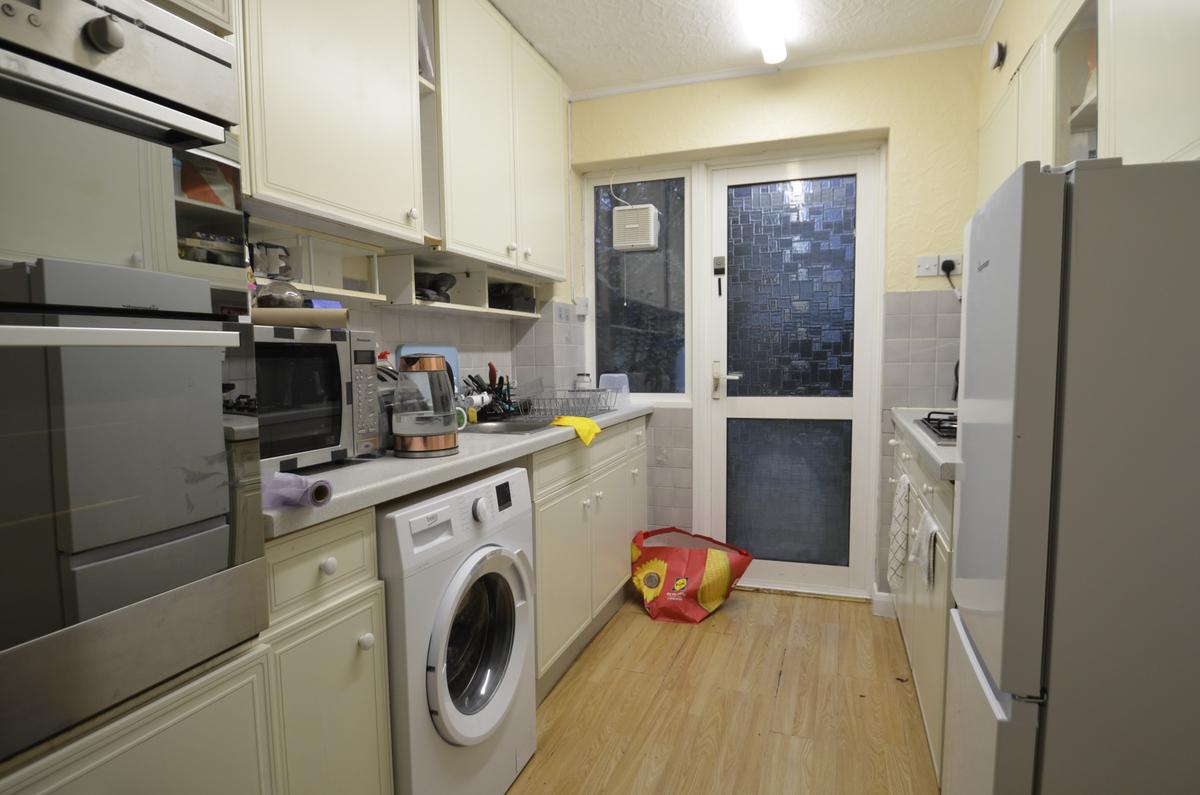 4 bedroom house on Cherrywood Avenue, Egham, Surrey