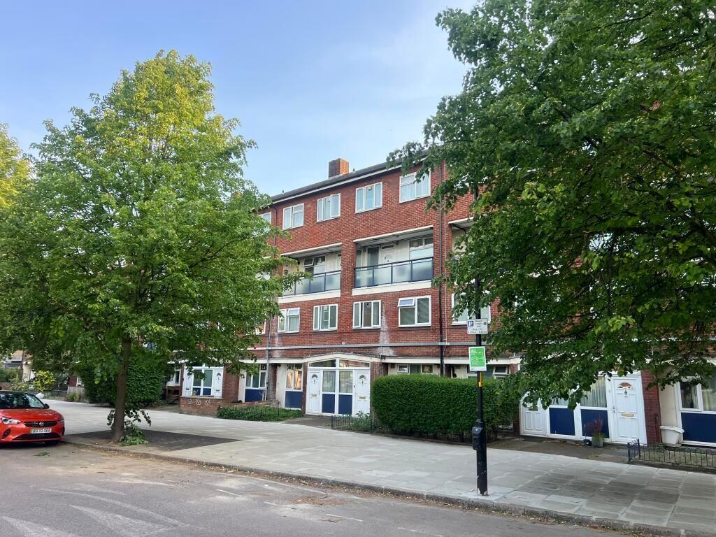 4 bedroom house on Cooks Road, Kennington, London