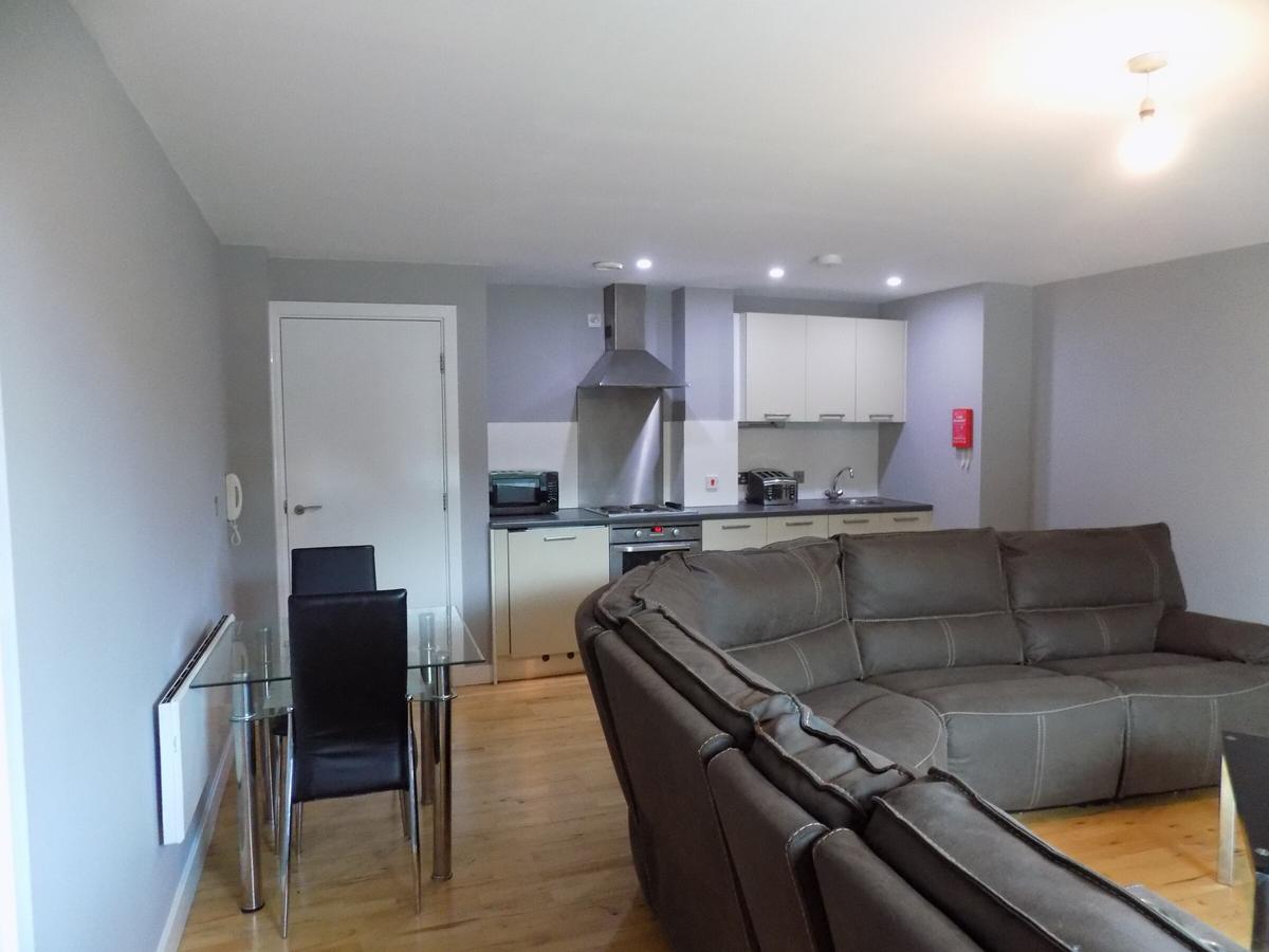 3 bedroom apartment for rent St. Marys Road, Sheffield, S2 4AH UniHomes