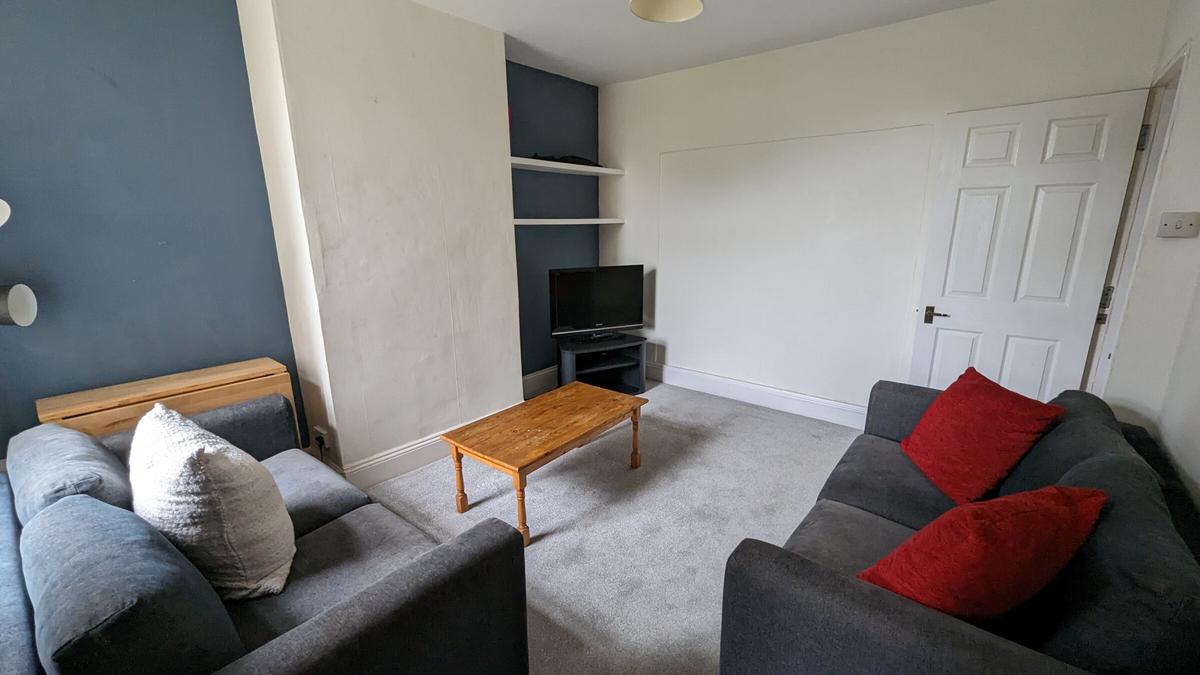 5 bedroom house for rent Coronation Avenue, Bath, BA2 2JR UniHomes