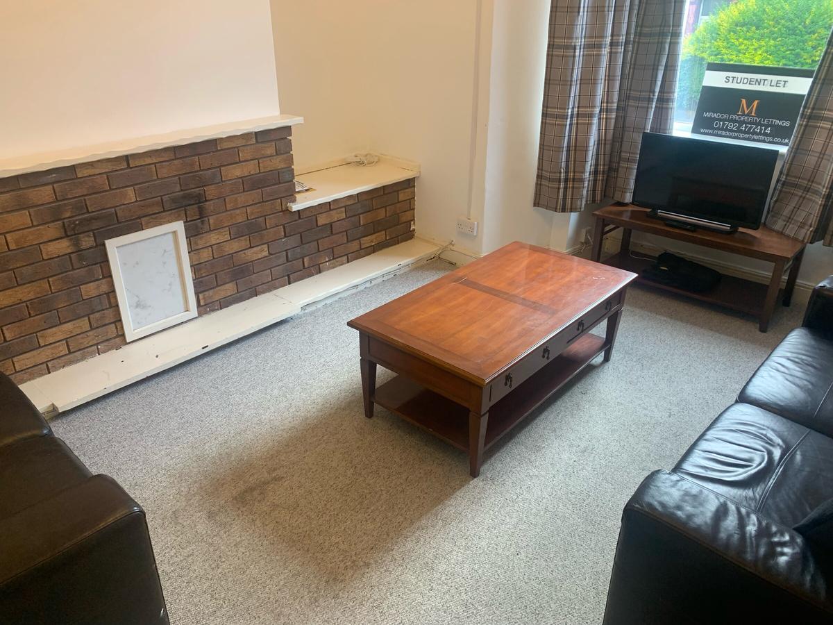 4 bedroom house for rent Rhondda Street, Swansea, SA1 6EU UniHomes