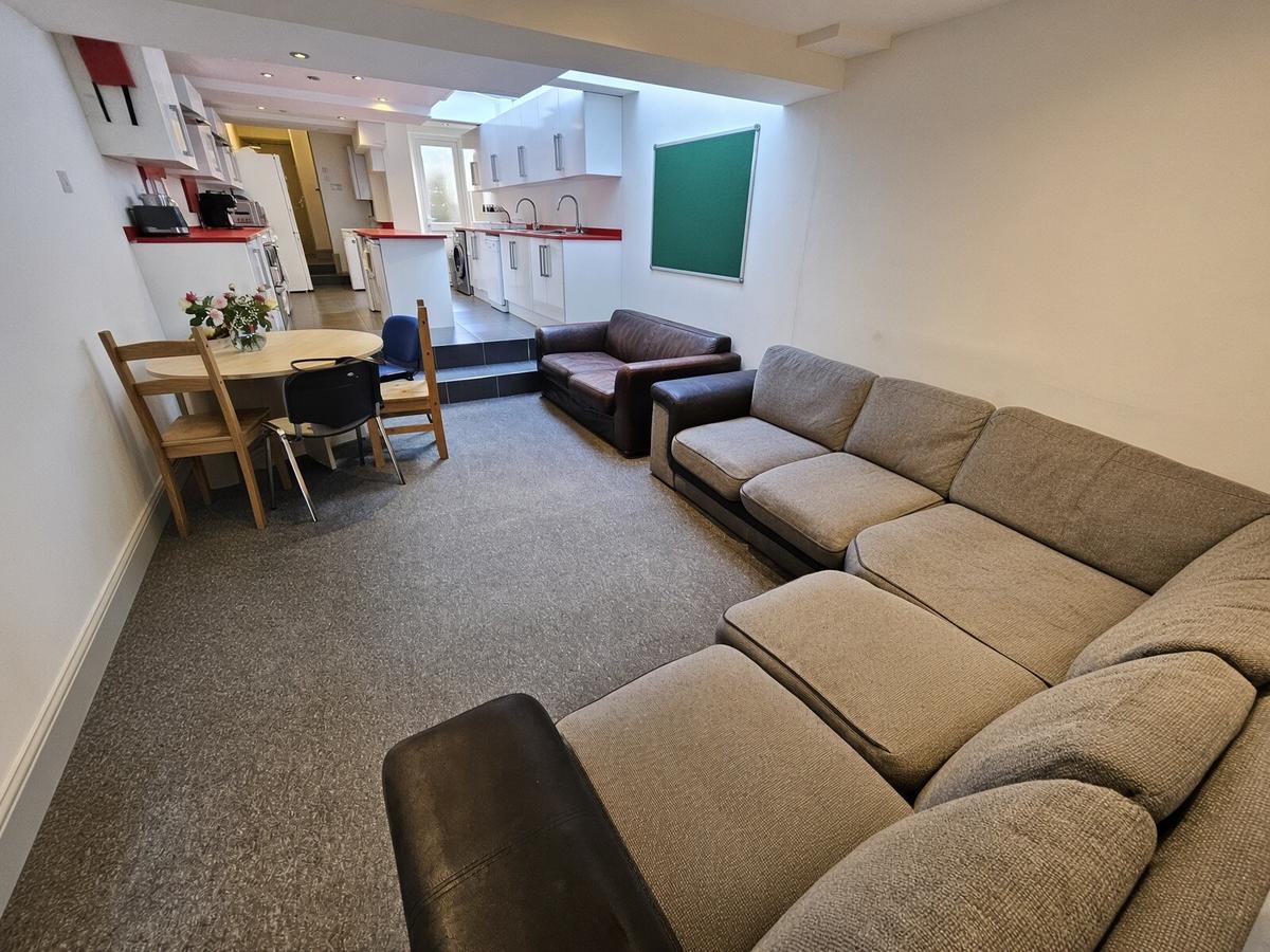 8 bedroom house on Selly Hill Road, Selly Oak, Birmingham
