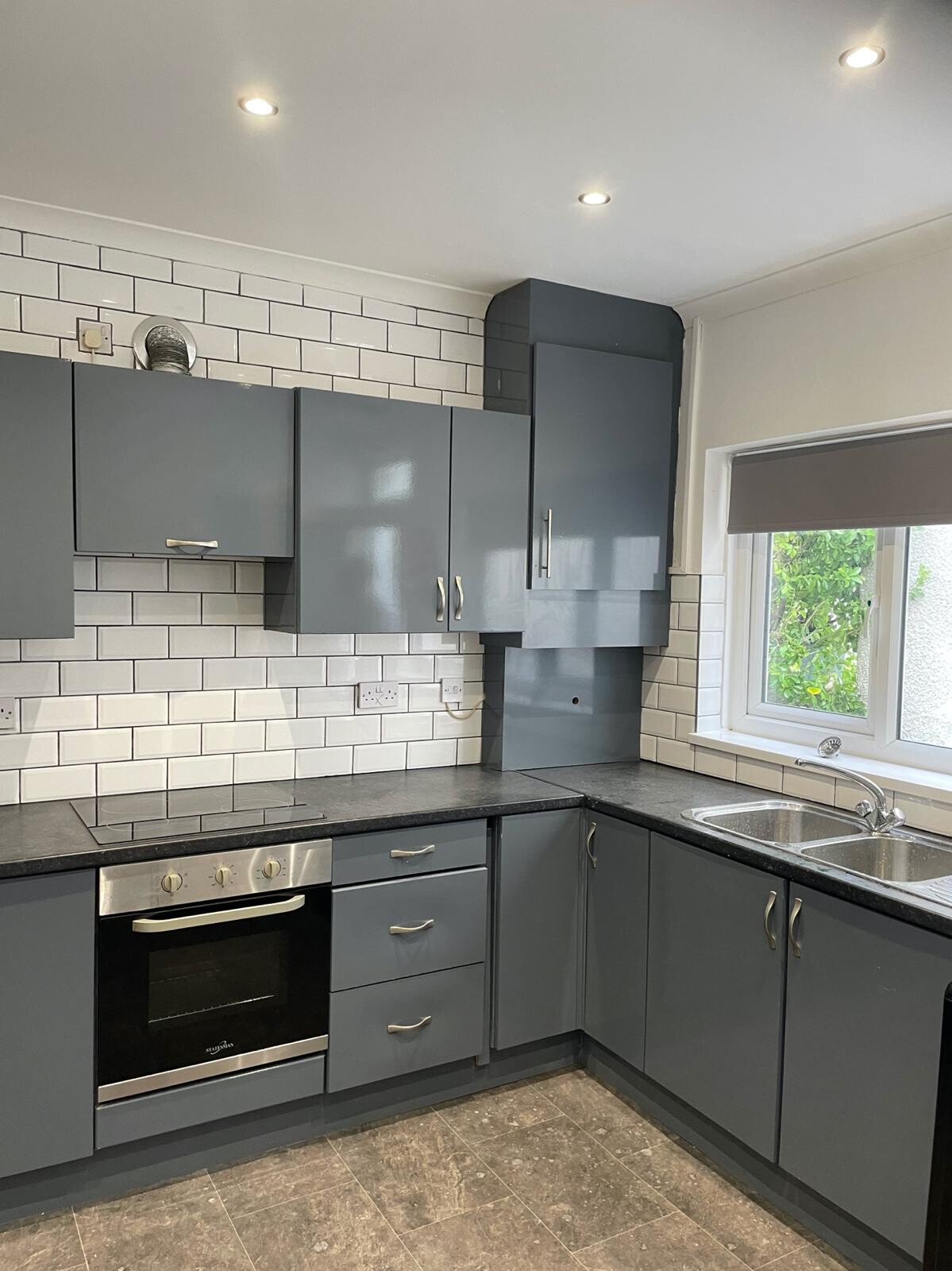 6 bedroom house on Pantygwydr Road, Uplands, Swansea
