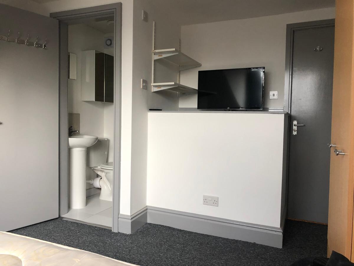 6 bedroom house for rent Tiverton Road, Birmingham, B29 6DA UniHomes