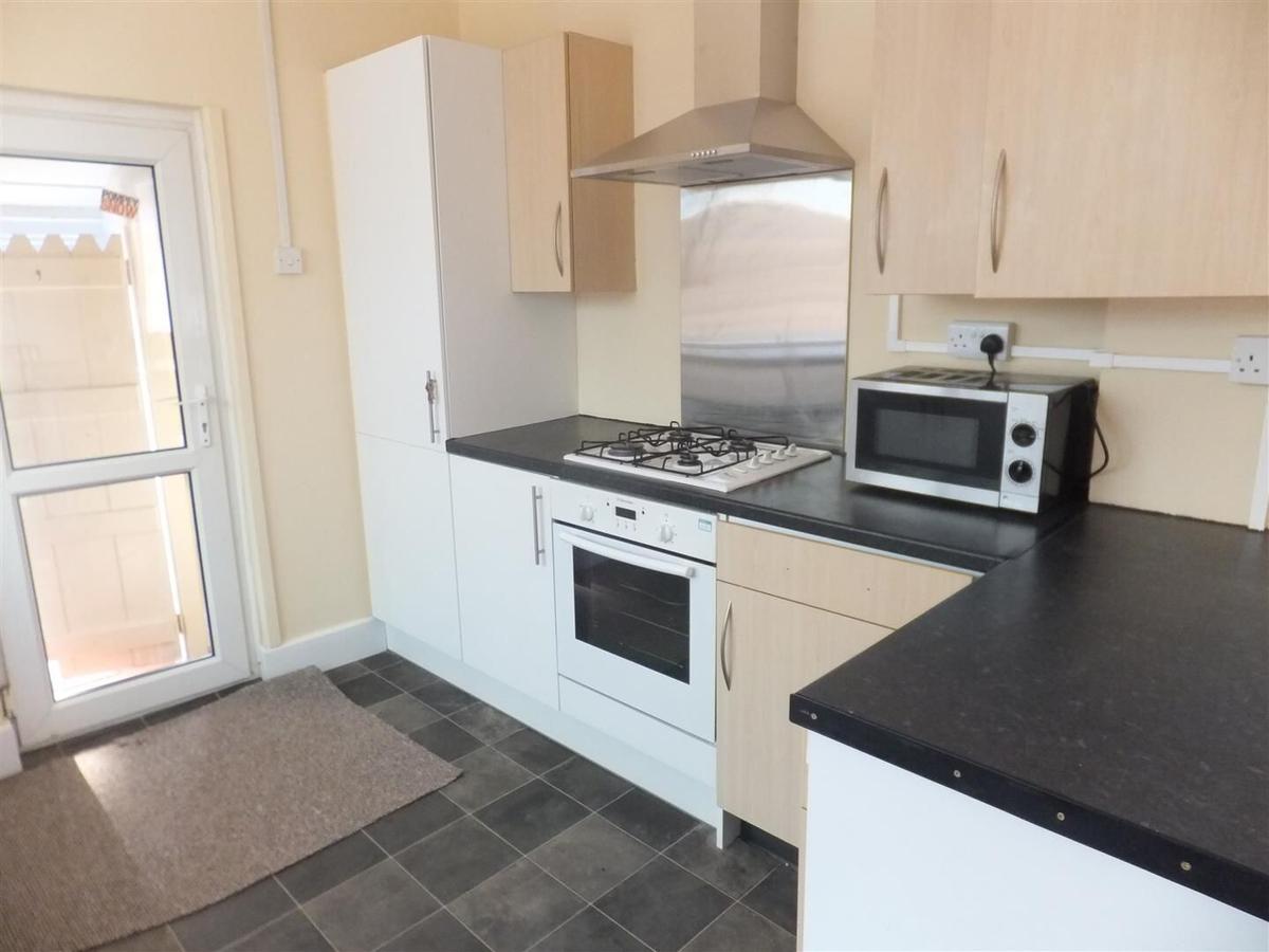 6 bedroom house for rent St. Andrews Road, Portsmouth, PO5 1EX UniHomes